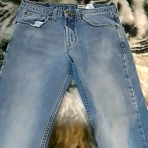 Wrangler Regular taper jeans💲